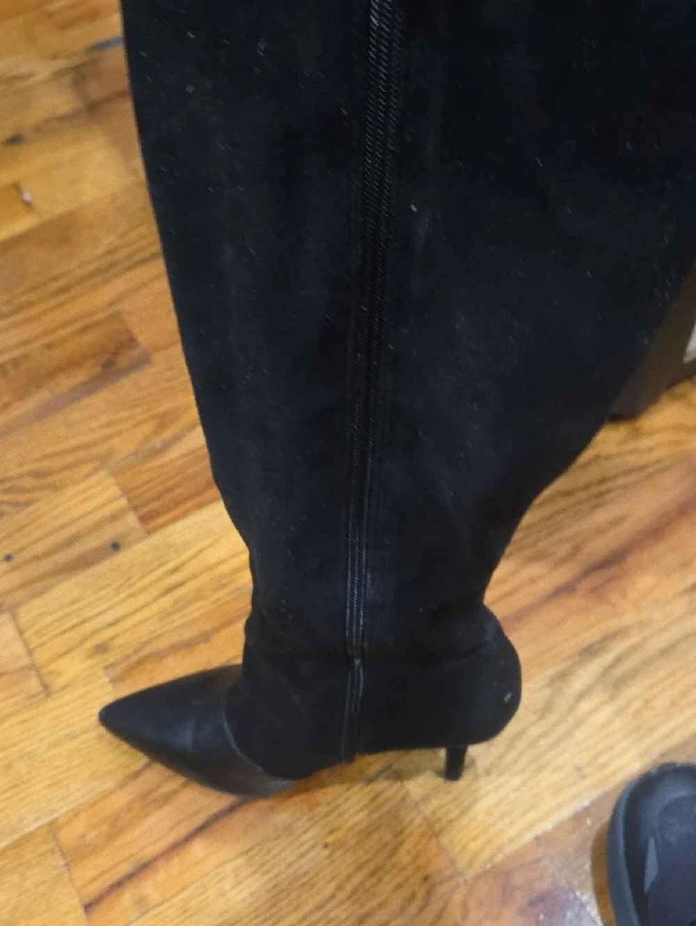 N/A stylish black
